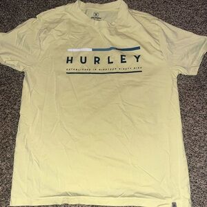 Hurley Men's Light Yellow Tee with Blue Accents